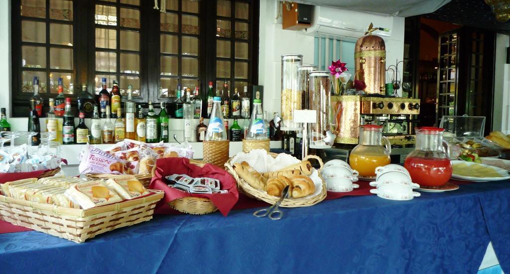 Hotel Montecarlo Castellanza Ngoại thất bức ảnh